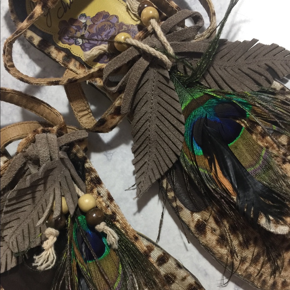 Unique thong sandals